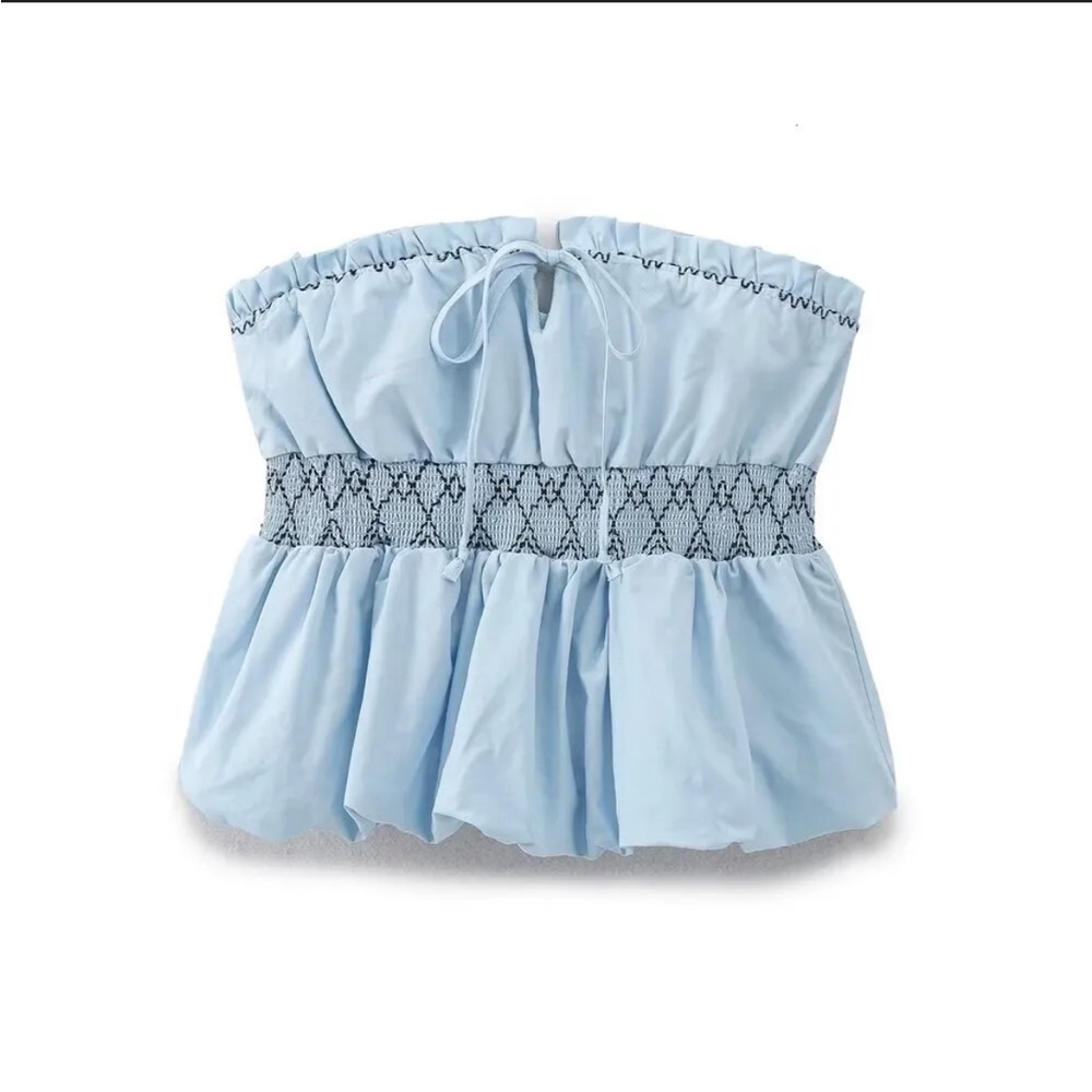 NWT Strapless Smocked Top